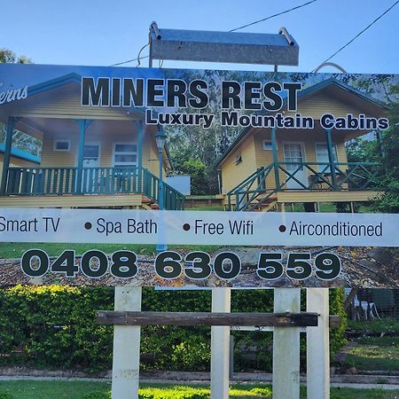 Ferns Miners Rest Motel Mount Morgan Eksteriør bilde